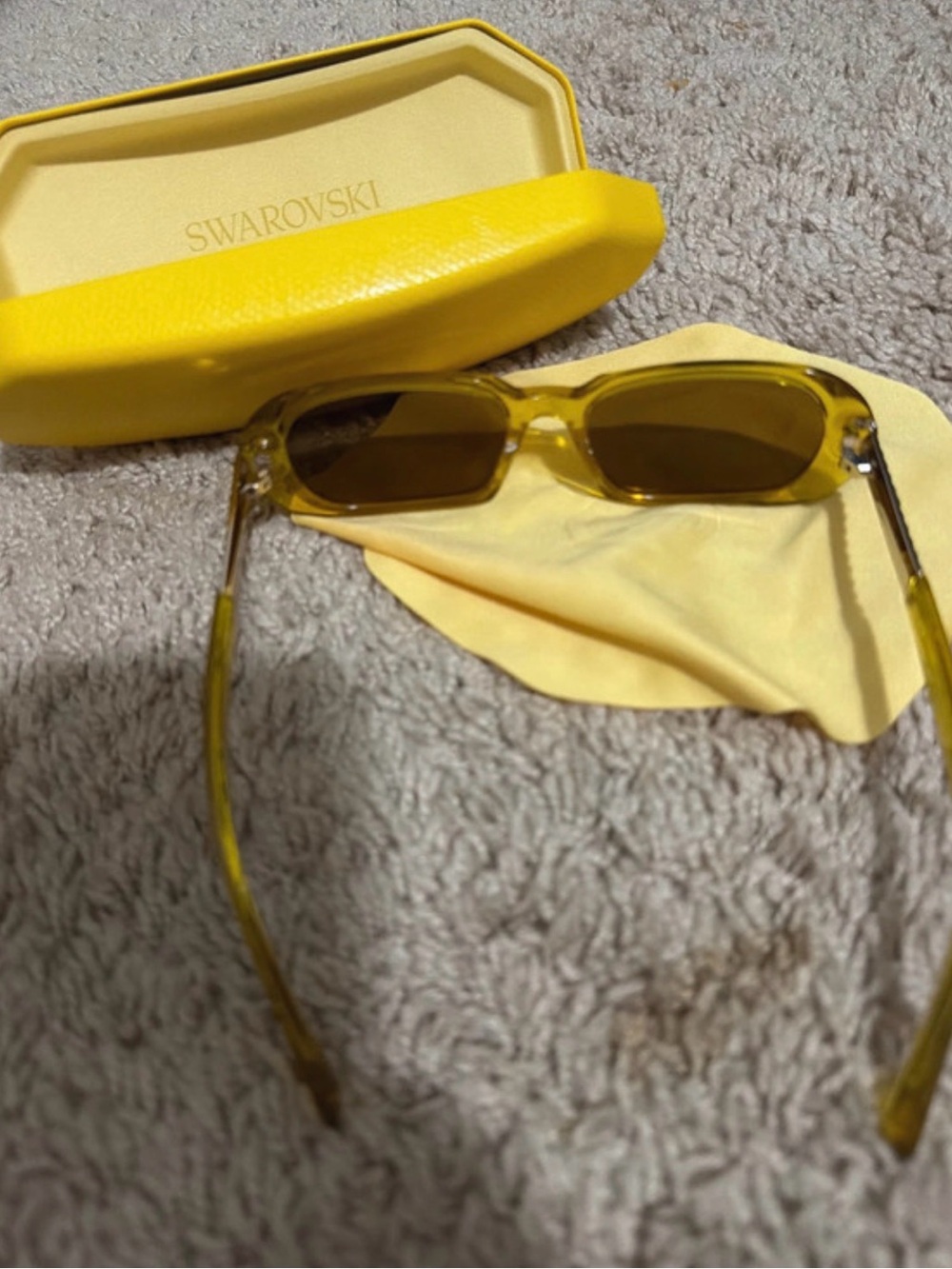 Sunglasses - Picture 3 of 6
